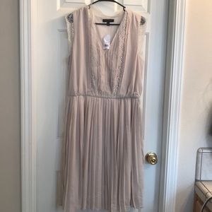 Banana Republic tan dress